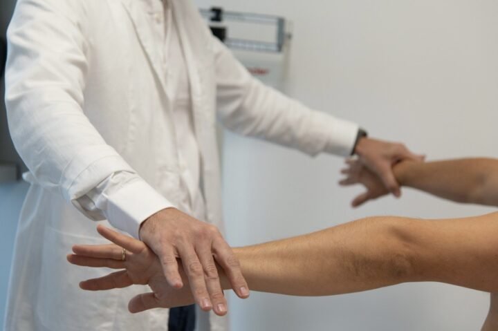 dolore-spalla-copertina